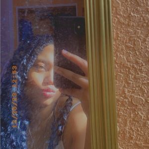 Meet your Posher, Armani